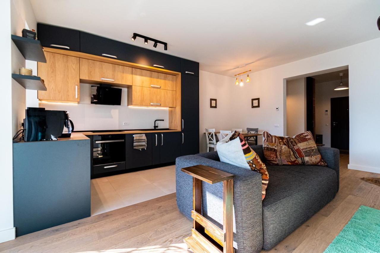 Mirador Bohemian Apt With Views Over Old Town And Tampa Mountain, Near Poiana Brasov Bagian luar foto