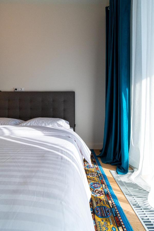 Mirador Bohemian Apt With Views Over Old Town And Tampa Mountain, Near Poiana Brasov Bagian luar foto