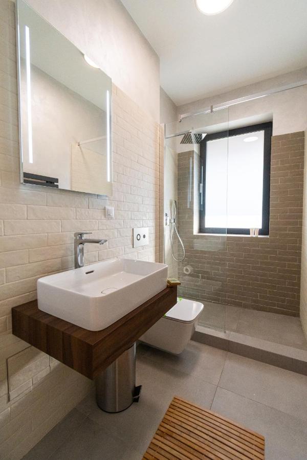 Mirador Bohemian Apt With Views Over Old Town And Tampa Mountain, Near Poiana Brasov Bagian luar foto