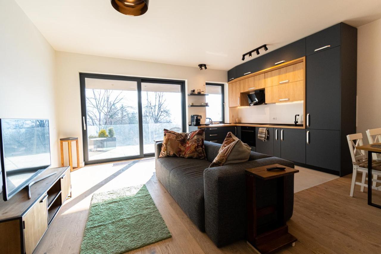 Mirador Bohemian Apt With Views Over Old Town And Tampa Mountain, Near Poiana Brasov Bagian luar foto