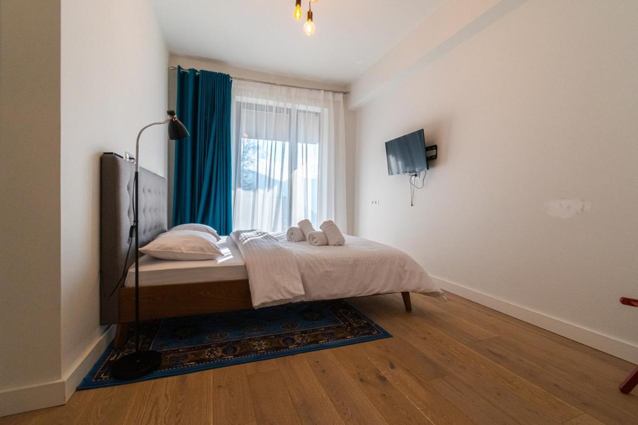 Mirador Bohemian Apt With Views Over Old Town And Tampa Mountain, Near Poiana Brasov Bagian luar foto